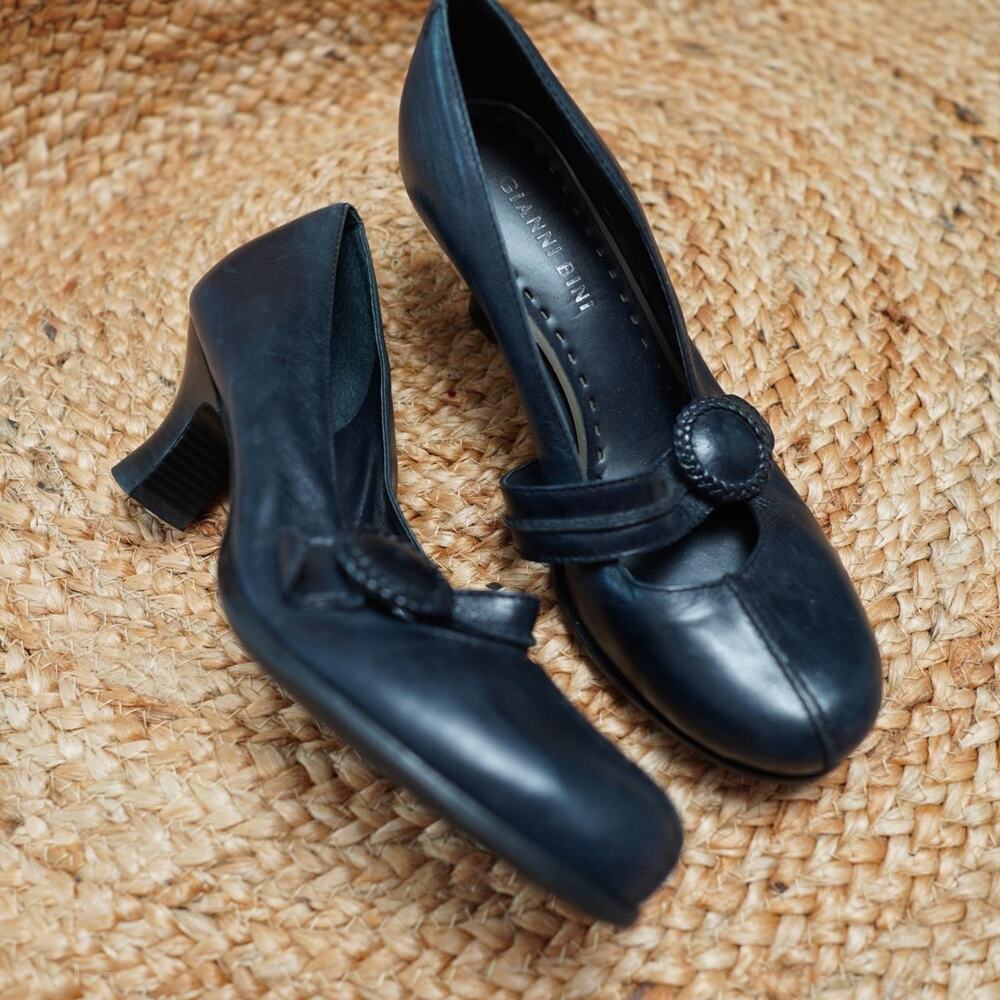 Gianni Bini Black Mary Jane Heels Size 6